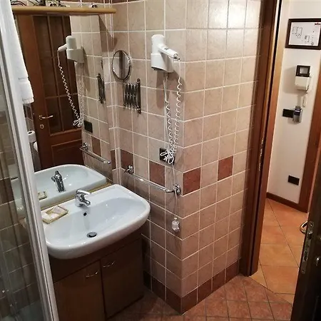Antico Borgo 3* بيرغامو