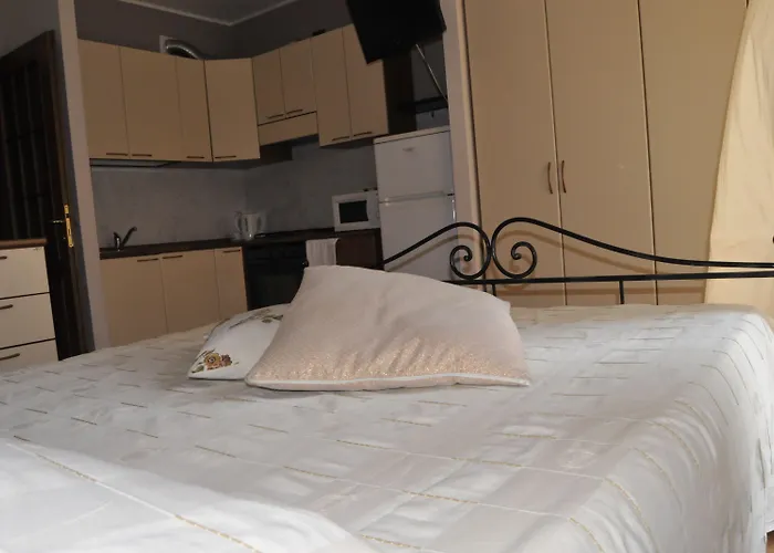 Antico Borgo Aparthotel 3*