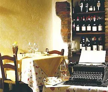 Antico Borgo Aparthotel 3*